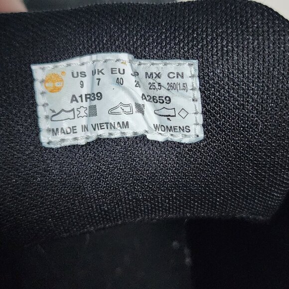 Timberland Women's Black and White Low Top Boots Sz 9 - Picture 10 of 10